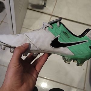 Nike tiempo legend